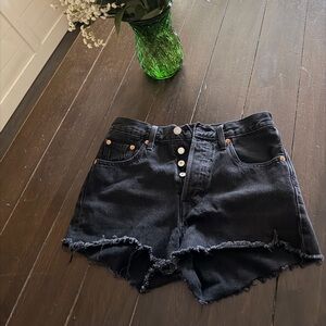 Black Levi’s Button-Fly Shorts